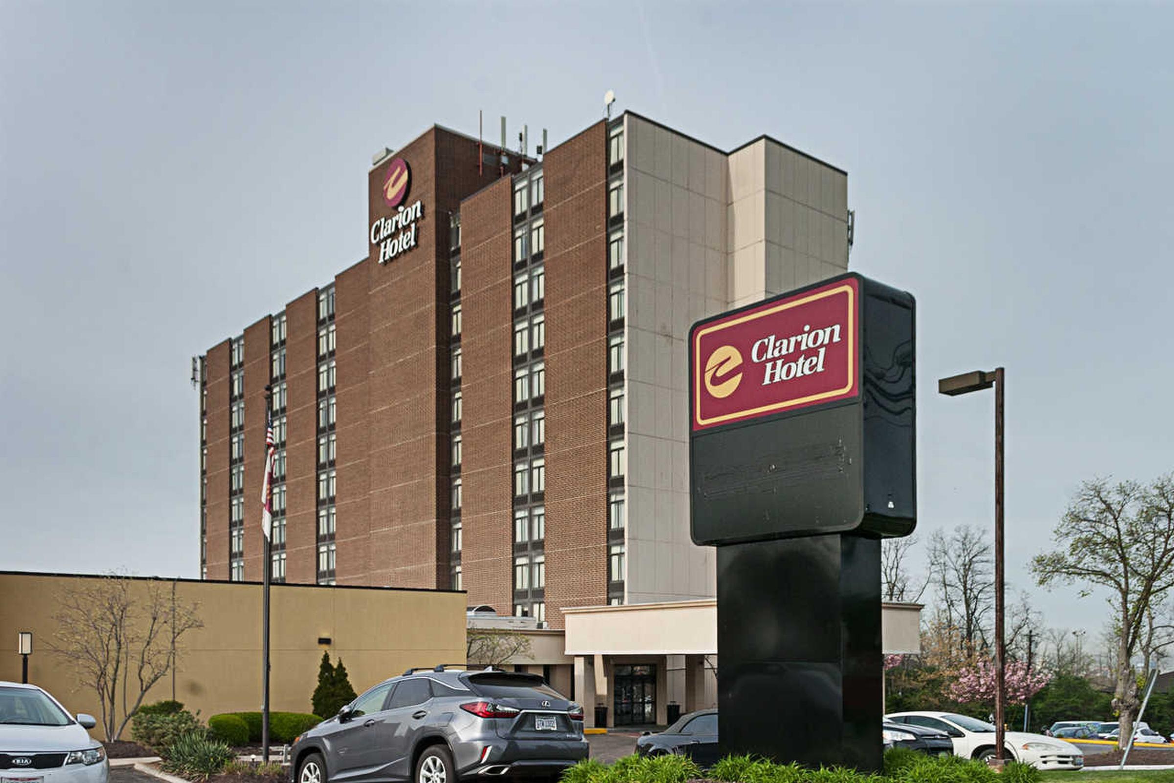 Clarion Hotel Cincinnati North Bagian luar foto